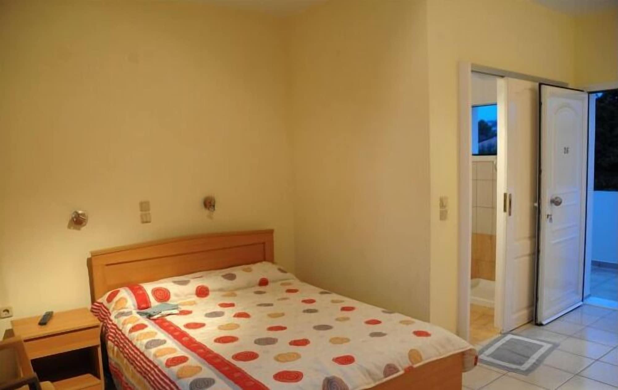 Helena'S Studios Livathos  Экстерьер фото
