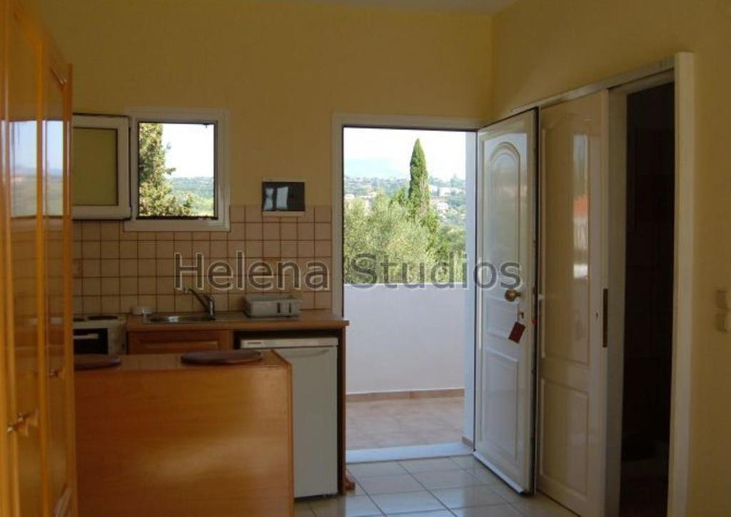 Helena'S Studios Livathos  Номер фото